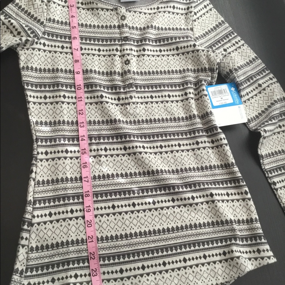 Columbia long sleeve Top, Gray Black , Size Medium NWT - Picture 10 of 13